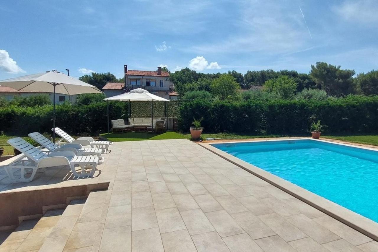 Apartmán Family Friendly With A Swimming Pool Pomer, Medulin - 17681 *